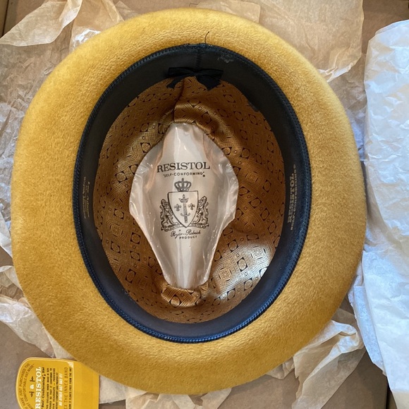 Resistol self-conforming hat 7 1/8” - Picture 2 of 8